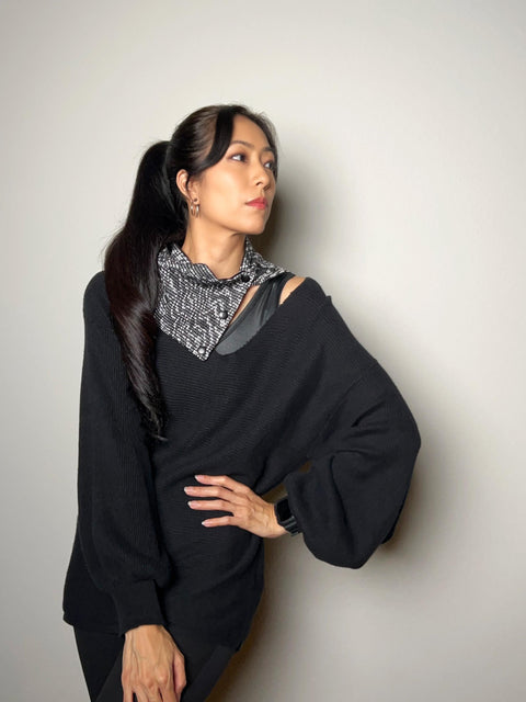 Black and White Milior Snap Scarflette Cowl