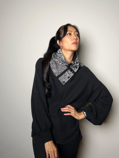 Black and White Milior Woven Snap Scarflette Cowl