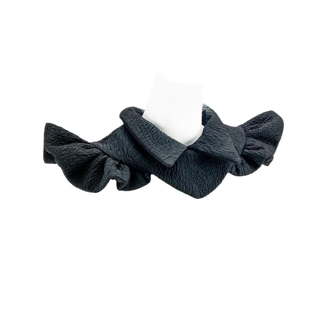 Black Quilted Cloque Neck Collar