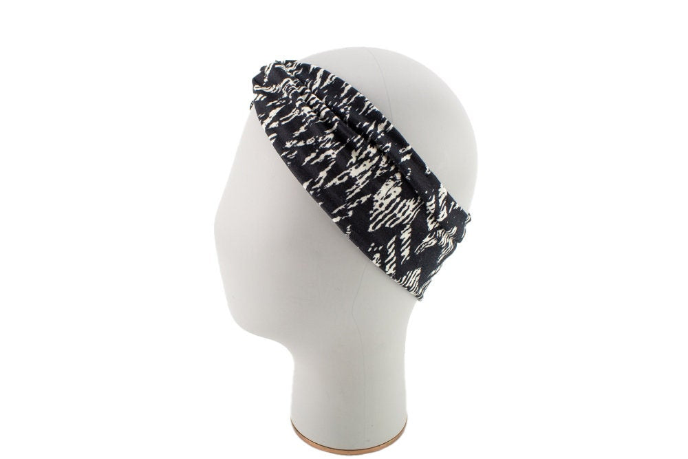 Black and Off White Chevron Knit Headband