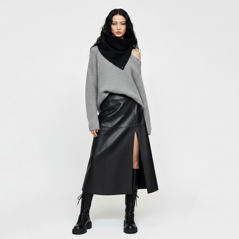 Black Quilted Triangles Oversized Snap Cowl