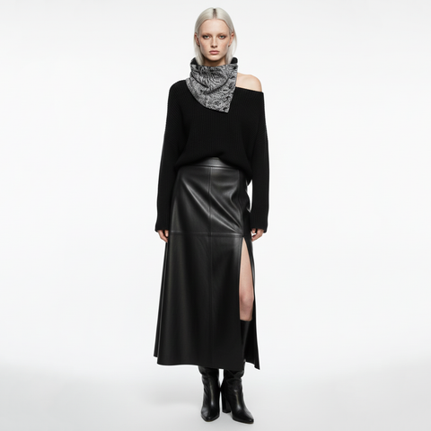 White and Black Milior Woven Cowl Snap