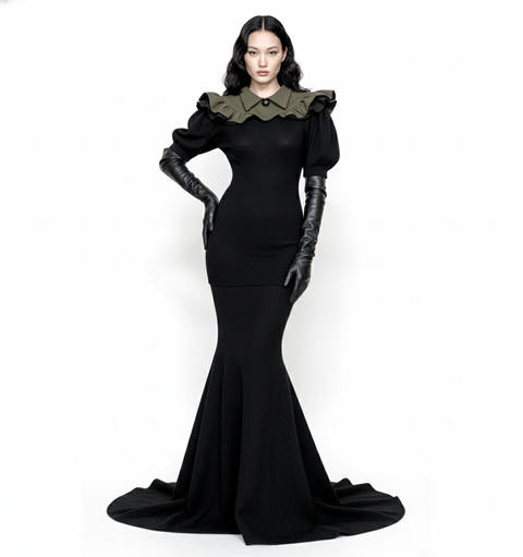 オリーブとブラックのスネークプリントネックカラー