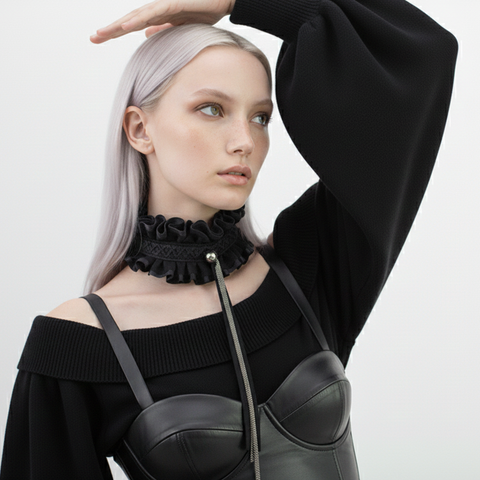 Black Center Chain Neck Ruff Choker