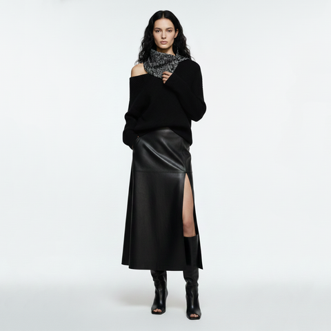 Black and White Milior Snap Cowl