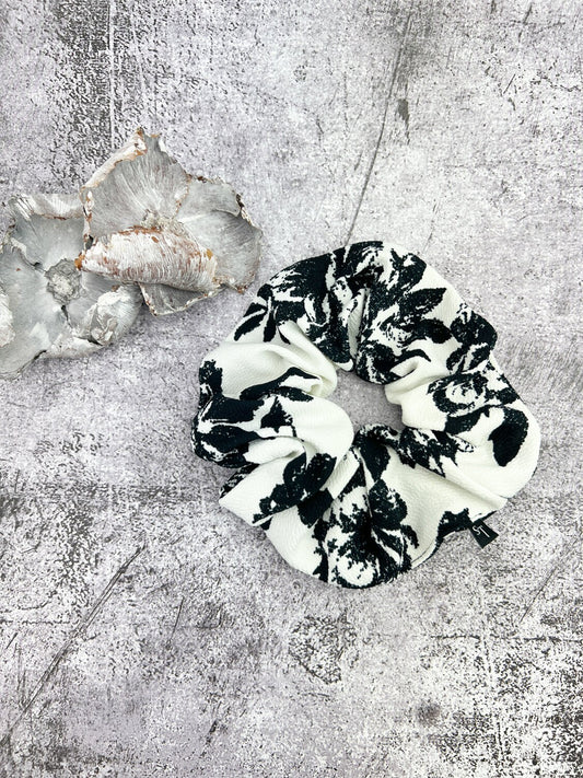 Black and White Floral Knit Extra Large Hair Scrunchie SCR00037