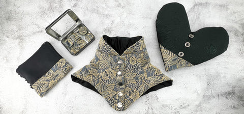 Metallic Gold Lace Glass Magnet Set of 6