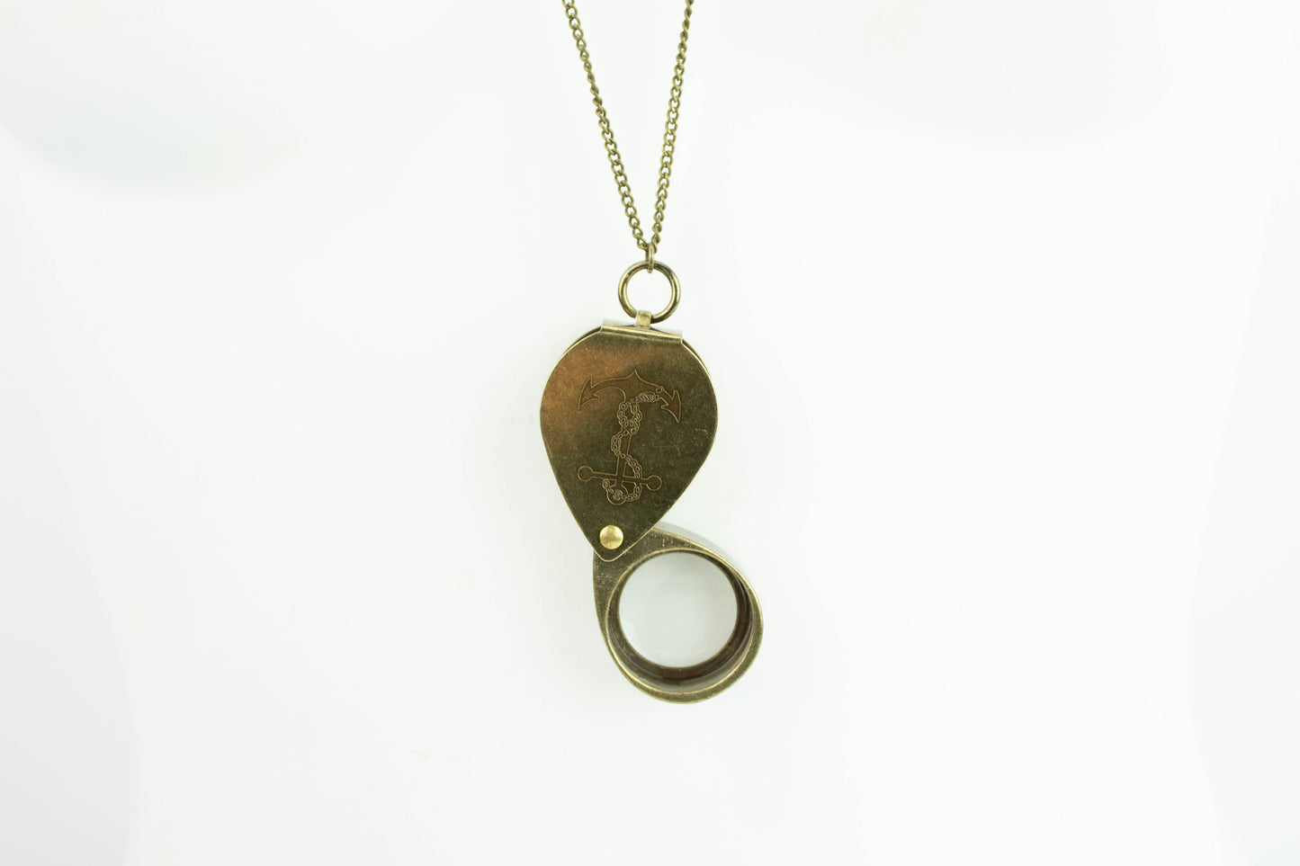 Antique Brass Magnifying Glass Long Necklace