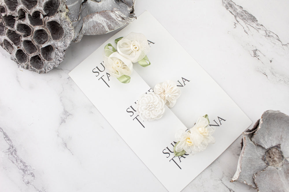Mini Floral Hair Clip Set of 3 Off White