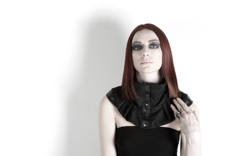 Row Shouldered Neck Collar - Sumie Tachibana