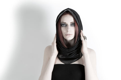 Row Hooded Scarflette - Sumie Tachibana