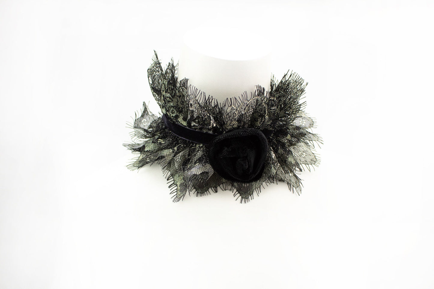 Black and Light Gold with Rosette Neck Ruff Choker